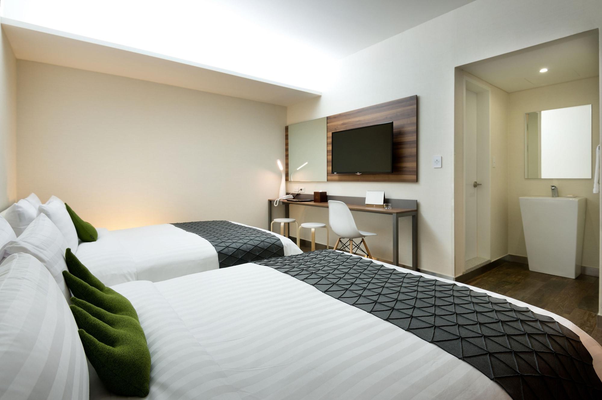 Metro Hotel Myeongdong Seoul Bagian luar foto