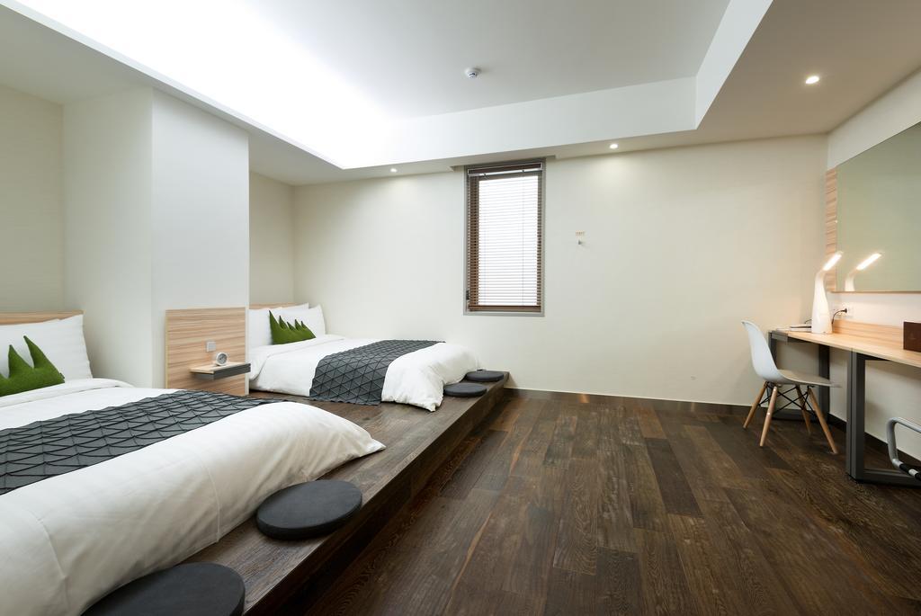 Metro Hotel Myeongdong Seoul Bagian luar foto